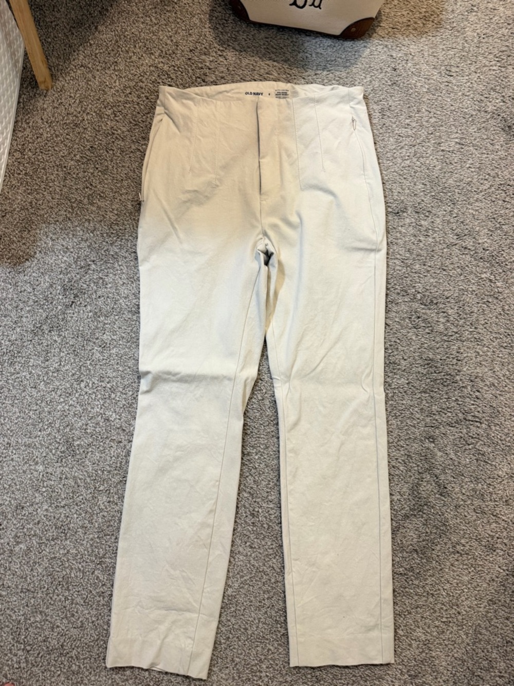 Old Navy Men's Slim Dress Pants in Cream